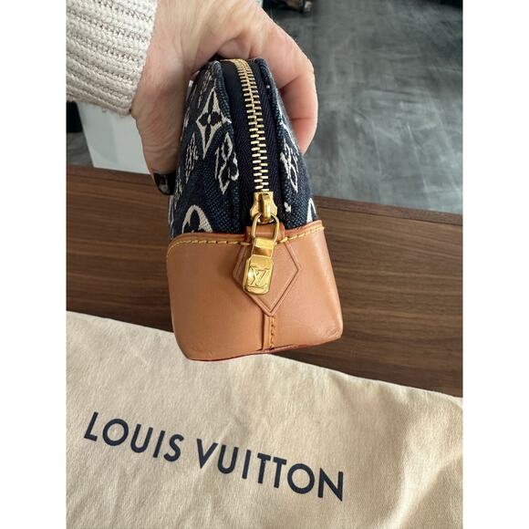 Louis Vuitton Limited Edition Jacquard Since 1854 Monogram Cosmetic Pouch - Picture 6 of 10